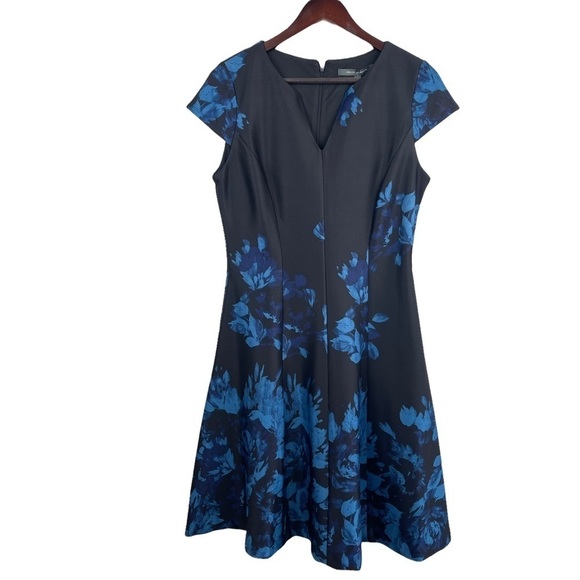 Julia Jordan V-Neck Cap Sleeve A-Line Fit & Flare Floral Print Scuba Dress 10 - Picture 5 of 12